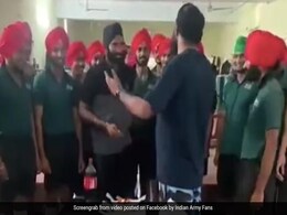 Viral Video: आर्मी जवान के जन्मदिन पर साथियों ने दी अनोखे स्टाइल में जन्मदिन की बधाई Viral Video: आर्मी जवान के जन्मदिन पर साथियों ने दी अनोखे स्टाइल में जन्मदिन की बधाई