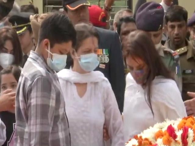 Moving Send-Off To Group Captain Varun Singh Who Died Of Chopper Crash Injuries