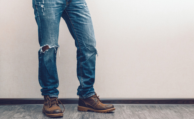 Sail Through The Day In Comfort With These Jeans For Men