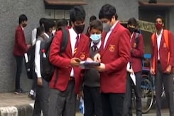 Delhi's Killer Air: Is Shutting Schools The Solution? Delhi's Killer Air: Is Shutting Schools The Solution?