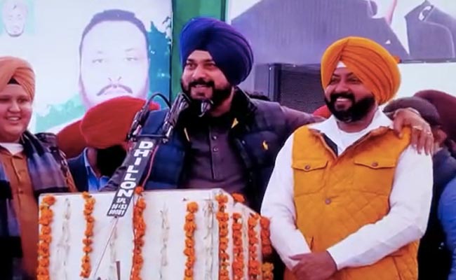 Punjab Cop Speaks Out Against Navjot Sidhu's "Wet Pants" Remark