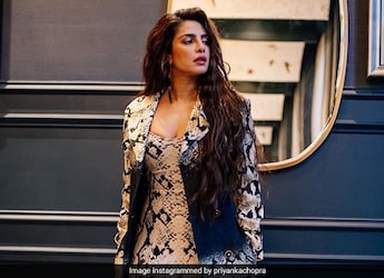 Priyanka Chopra Relishes This Desi Dish At Her Restaurant In New York Priyanka Chopra Relishes This Desi Dish At Her Restaurant In New York