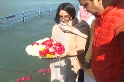 General Rawat's Daughters Immerse Parents' Ashes In Ganga At Haridwar General Rawat's Daughters Immerse Parents' Ashes In Ganga At Haridwar