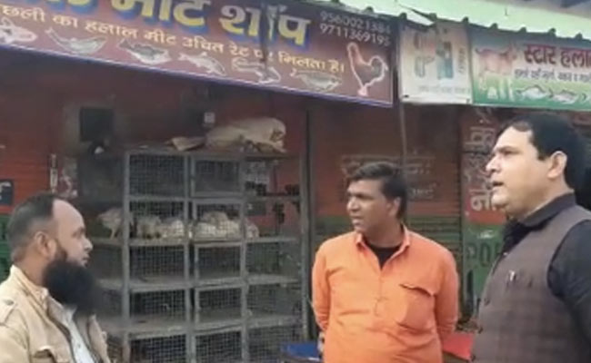 'बंद करके भाग जाओ, वरना जमानत भी नहीं होगी' : मीट की दुकानें बंद कराते दिखे BJP विधायक, देखें VIDEO