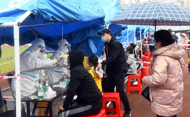 Xian Fights Biggest COVID-19 Outbreak In A Chinese City This Year