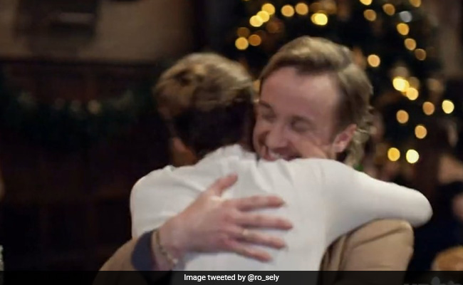 <i>Harry Potter</i> Reunion: Twitter Can't Keep Calm After Seeing Emma Watson And Tom Felton Together
