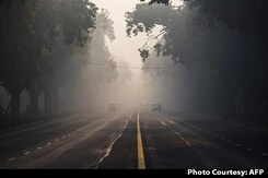 Delhi Shivers As Minimum Temperature Settles At 4 Degrees Delhi Shivers As Minimum Temperature Settles At 4 Degrees