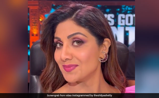 Kirron Kher's Litany Of ROFL Complaints About Shilpa Shetty And Other <i>India's Got Talent</i> Judges