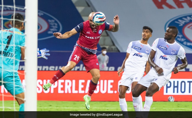 ISL: Bengaluru Shut Out Jamshedpur In Intriguing Draw ISL: Bengaluru Shut Out Jamshedpur In Intriguing Draw