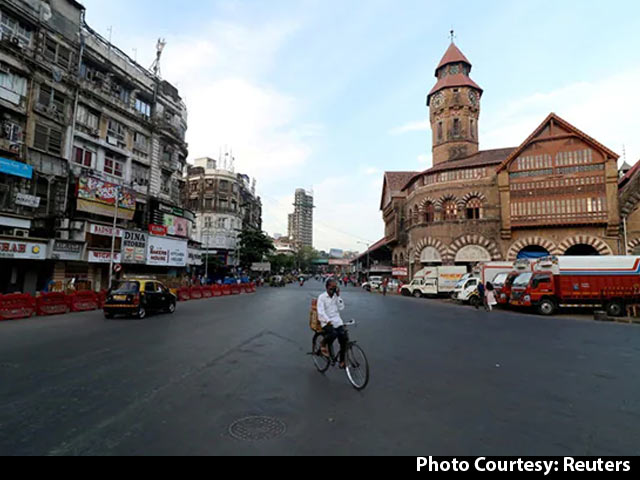 Maharashtra Restricts Overnight Gatherings, 50% Cap For Gyms, Cinemas