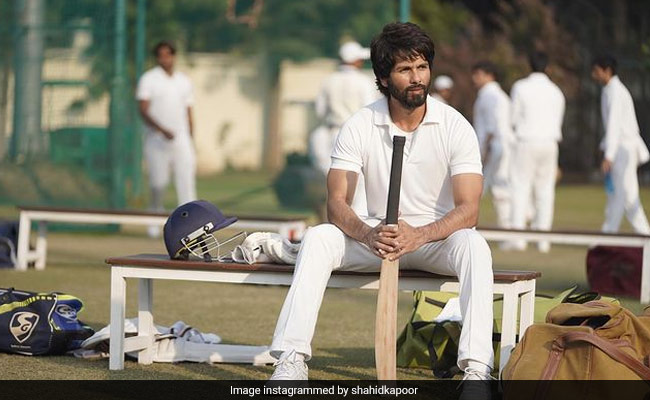 Shahid Kapoor's <i>Jersey</i> Release Date Changed Amid COVID-19 Spike