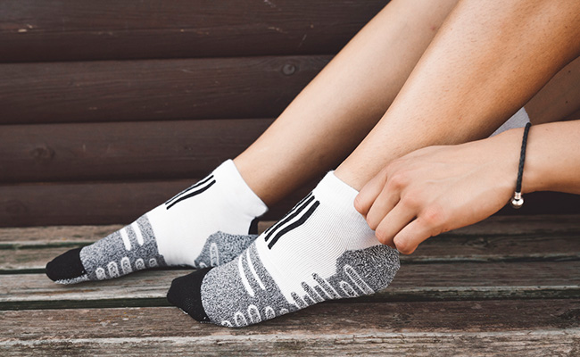 5 Comfortable Ankle-Length Socks To Keep Your Feet Cosy All Day Long