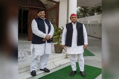 Akhilesh Yadav's Alliance With Uncle Shivpal Yadav Set To End: Sources Akhilesh Yadav's Alliance With Uncle Shivpal Yadav Set To End: Sources