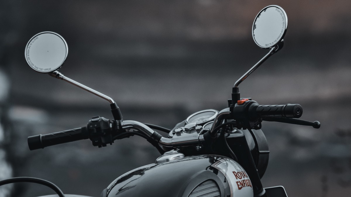 Four Advantages of Your Motorcycle Mirrors and How You Can Make Full Use of Them
