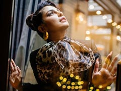 Priyanka Dressed To Impress While Promoting Matrix 4. See Her Looks