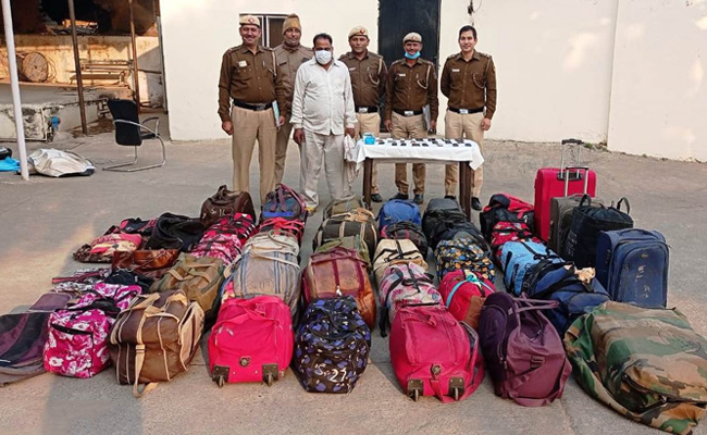 दिल्ली के बस अड्डों और रेलवे स्टेशनों से 150 से ज्यादा बैग चोरी करने वाला आरोपी गिरफ्तार