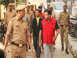 इलाहाबाद हाई कोर्ट ने 'मंत्री-पुत्र' आशीष मिश्रा की जमानत अर्जी खारिज की, किसानों को कुचलने का है आरोप इलाहाबाद हाई कोर्ट ने 'मंत्री-पुत्र' आशीष मिश्रा की जमानत अर्जी खारिज की, किसानों को कुचलने का है आरोप