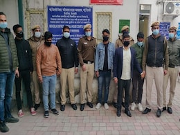 गृह राज्यमंत्री अजय कुमार टेनी को ब्लैकमेल करने की कोशिश में 5 गिरफ्तार गृह राज्यमंत्री अजय कुमार टेनी को ब्लैकमेल करने की कोशिश में 5 गिरफ्तार