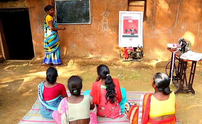 USHA Silai Hero: Here Is How Prabha Dhanga, A Tribal Woman From Jharkhand Has Emerged As A Leader USHA Silai Hero: Here Is How Prabha Dhanga, A Tribal Woman From Jharkhand Has Emerged As A Leader