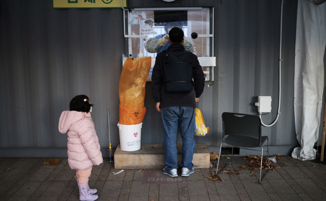 South Korea Reports Record-High COVID-19 Cases, Deaths