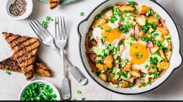 Green Onion And Mushroom Omelette Recipe: An Indulgent Breakfast Recipe You Must Try