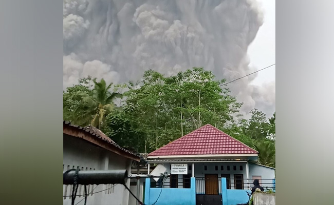 Indonesia Volcano Erupts, 13 Killed; Rescuers Dash To Free Those Trapped