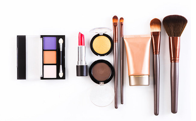 Amazon Wardrobe Refresh Sale: Stock Up These Beauty Essentials For The Party Season At Amazing Discounts