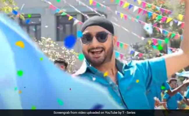 23 साल के करियर का अंत: 41 साल के भज्जी ने लिया संन्यास, लोगों ने कहा- धन्यवाद! 23 साल के करियर का अंत: 41 साल के भज्जी ने लिया संन्यास, लोगों ने कहा- धन्यवाद!