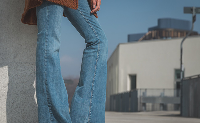 Give Chic Clothing A Whole New Stylish Meaning With These Wide-Legged Jeans