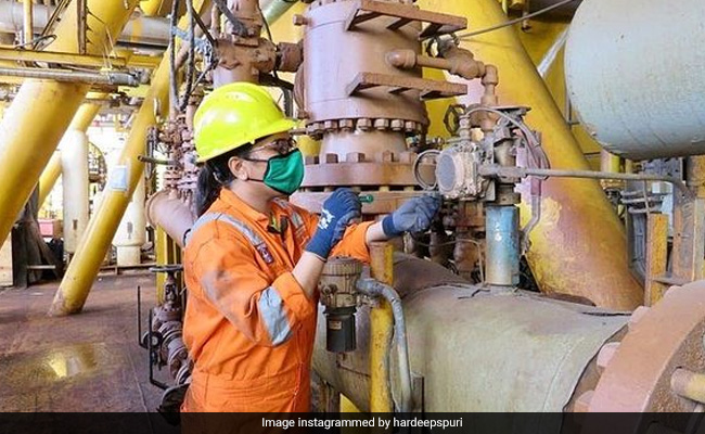 Minister Hardeep Puri Praises "Super Women" Working On Oil Rigs