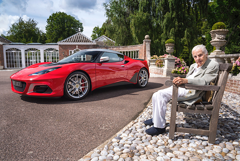 Lotus Co-Founder Hazel Chapman Dies At 94