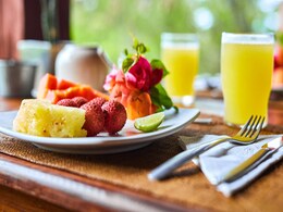 Winter Diet: सर्दियों में खाली पेट जरूर खाएं ये चीजें, मिलेंगे कई जबरदस्त फायदे Winter Diet: सर्दियों में खाली पेट जरूर खाएं ये चीजें, मिलेंगे कई जबरदस्त फायदे