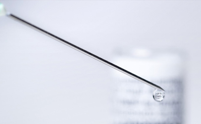 Three Doses "Effective" Against Omicron: Pfizer/BioNTech