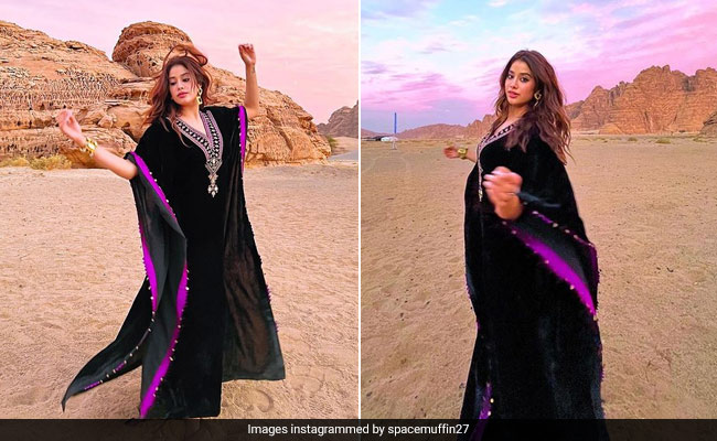Janhvi Kapoor's Stunning Black And Purple Kaftan Is An Arabian Holiday Mood Wrapped In An Outfit