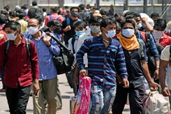 11,000 Line Up For 15 Jobs In Madhya Pradesh 11,000 Line Up For 15 Jobs In Madhya Pradesh