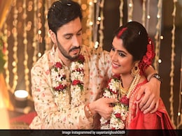 Sayantani Ghosh Married: टीवी की नागिन सायंतनी घोष ने की शादी, बोलीं- मिस से मिसेज हो गई Sayantani Ghosh Married: टीवी की नागिन सायंतनी घोष ने की शादी, बोलीं- मिस से मिसेज हो गई