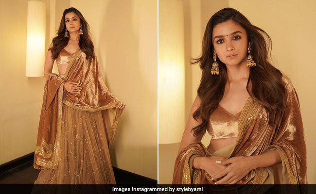 Alia Bhatt, The Golden Girl In A Stunning Sabyasachi <i>Lehenga</i> With A Velvet Dupatta