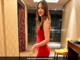 जैस्मिन भसीन ने रेड ड्रेस में दुबई से शेयर की ग्लैमरस फोटो, क्रैनबेरी जूस दिखाते हुए पूछा- किसी को चाहिए? जैस्मिन भसीन ने रेड ड्रेस में दुबई से शेयर की ग्लैमरस फोटो, क्रैनबेरी जूस दिखाते हुए पूछा- किसी को चाहिए?