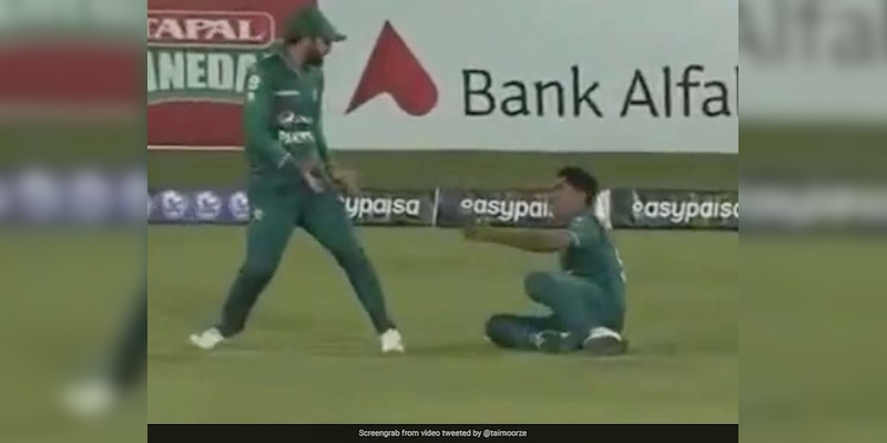 Pakistan vs West Indies: Pakistan Players' Comical Attempt To Take Catch Reminds Fans Of Saeed Ajmal Drop. Watch - Vimarsana News