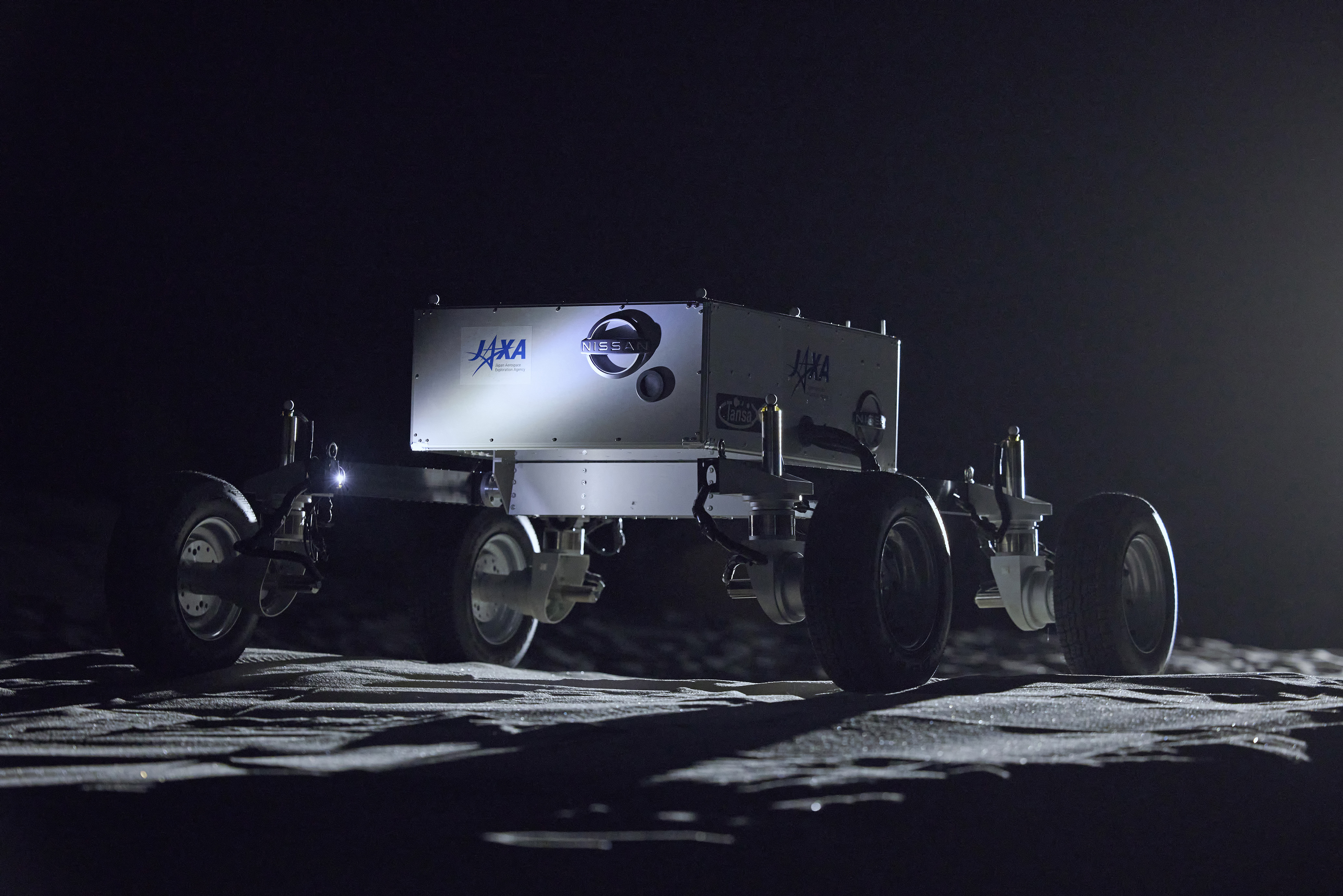 Nissan Unveils Lunar Rover Prototype