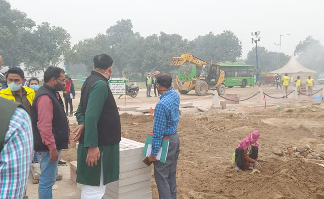 Centre Cites National Importance On Central Vista Construction Despite Ban