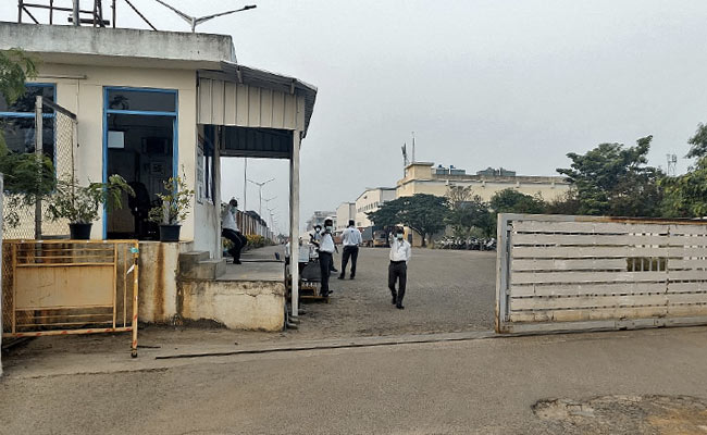 Mass Food Poisoning Near Chennai, Apple Supplier In Trouble: 10 Facts