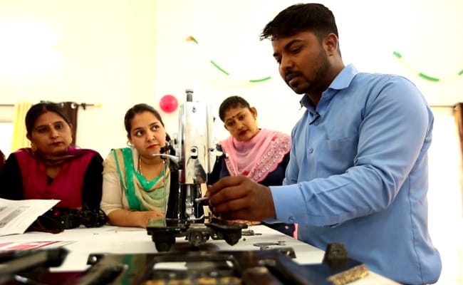 USHA Silai School: Here's How Training And Production Centres Are Empowering Women USHA Silai School: Here's How Training And Production Centres Are Empowering Women