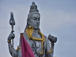 Masik Shivratri 2022 List: नए साल की शुरुआत इस शुभ दिन के साथ, जानिए 2022 में कब-कब है मासिक शिवरात्रि Masik Shivratri 2022 List: नए साल की शुरुआत इस शुभ दिन के साथ, जानिए 2022 में कब-कब है मासिक शिवरात्रि