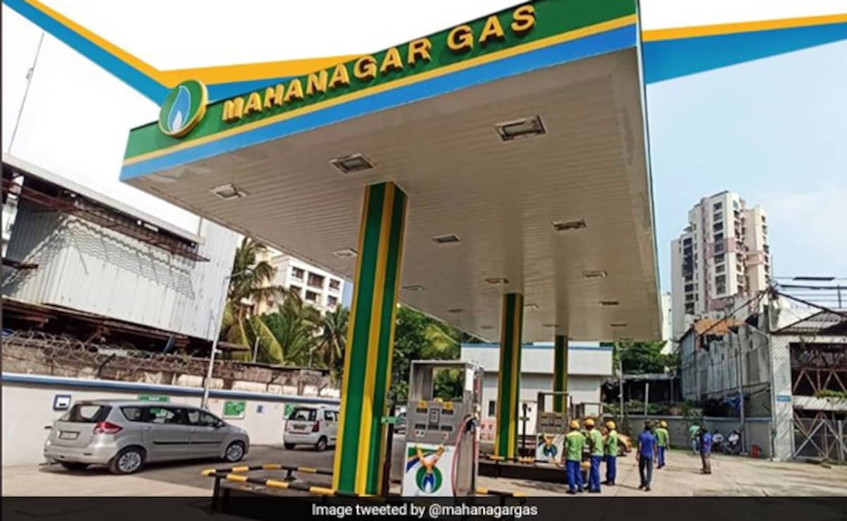 CNG pipeline damage disrupts Mumbai transport; pumps see rush, repair teams expect restoration tomorrow