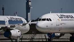 200 Passengers 'Fly Without A Pilot' For 10 Minutes. Here's What Happened
