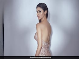 मैग्जीन फोटोशूट में नए अवतार में दिखीं मौनी रॉय, ग्लैमरस अंदाज ने जीता फैंस का दिल मैग्जीन फोटोशूट में नए अवतार में दिखीं मौनी रॉय, ग्लैमरस अंदाज ने जीता फैंस का दिल