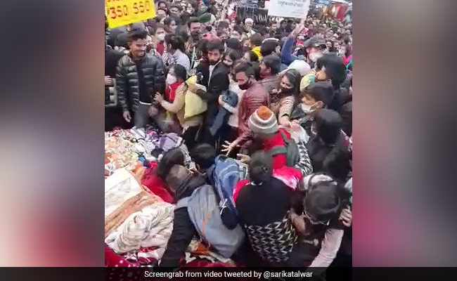 Odd-Even For Delhi's Sarojini Nagar Market On Dec 25-26 Due To Covid Fear