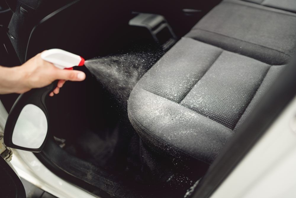 How to Remove Odour From The Car's Cabin