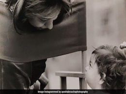 गौरी खान के साथ यह क्यूट बच्चा है पॉपुलर स्टार किड, नाम बताया तो कहलाएंगे चैंपियन गौरी खान के साथ यह क्यूट बच्चा है पॉपुलर स्टार किड, नाम बताया तो कहलाएंगे चैंपियन